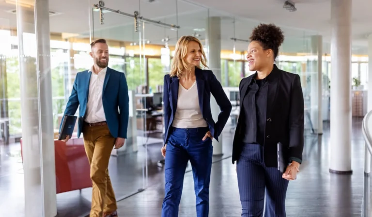 4 Ways to Build Employee Loyalty