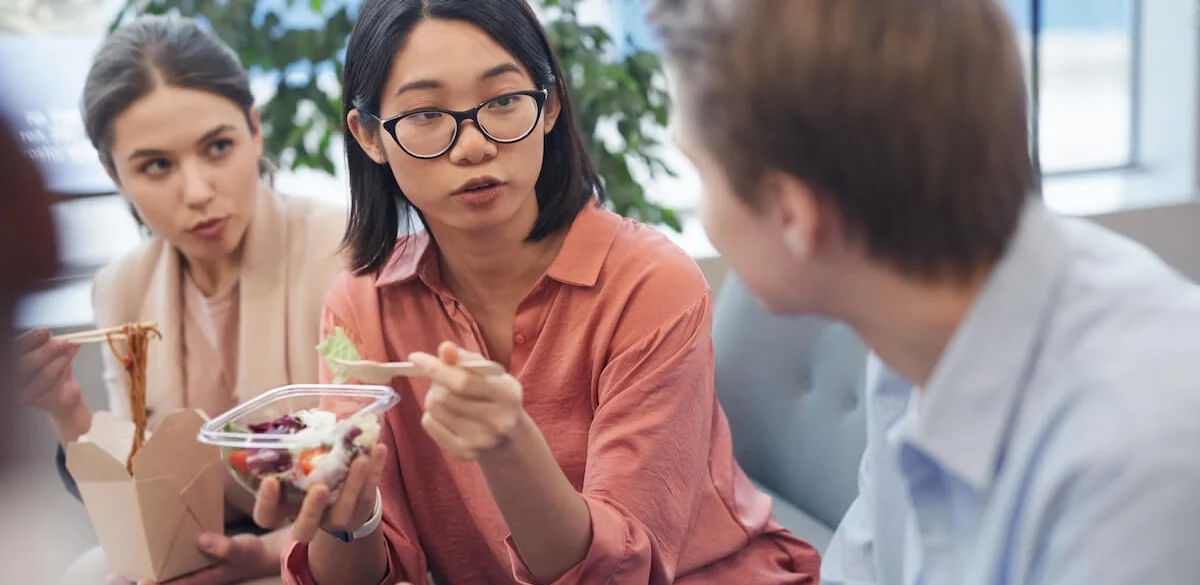 3 colleagues having lunch
