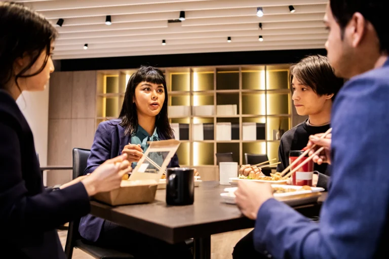 7 Boxed Lunch Ideas to Order for Your Employees